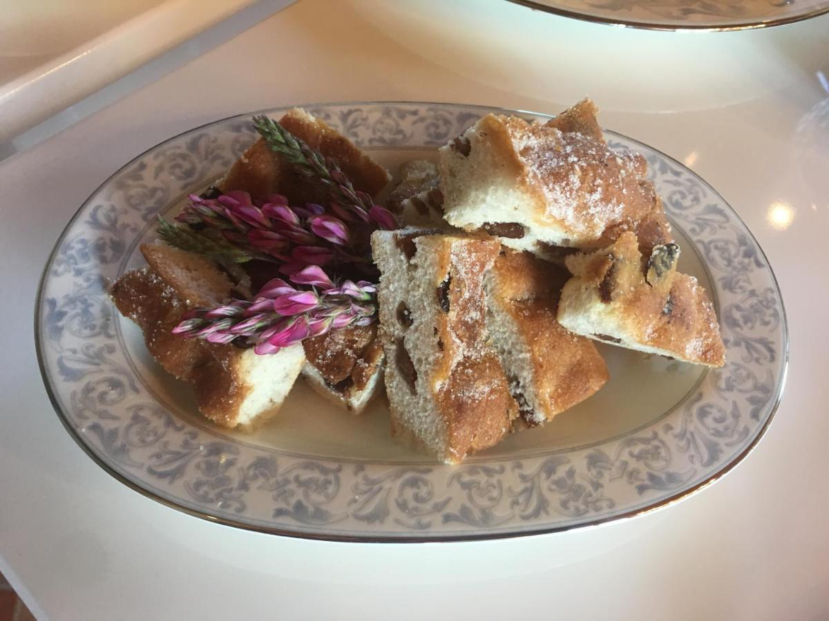 Cordella In Valdorcia Truffle And Olive Oil Montalcino
